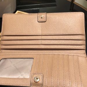 Sleek & long Michael Kors Saffiano Wallet
